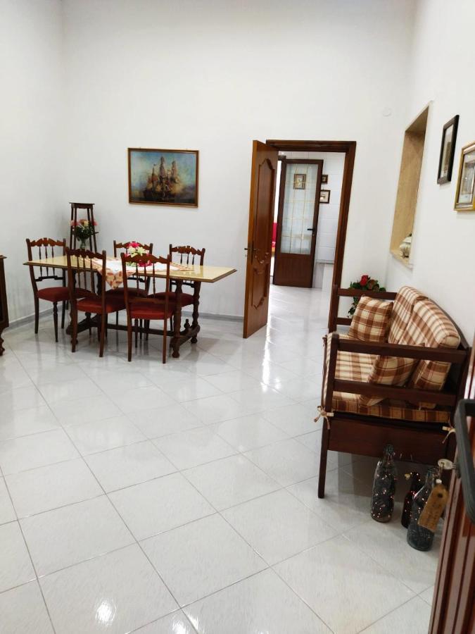 Nonno Ciccio Apartment Lizzano  Ngoại thất bức ảnh